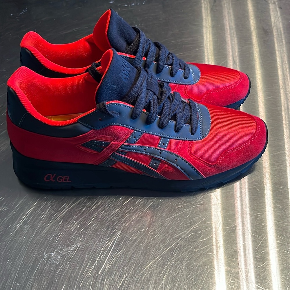 Men’s ASICS